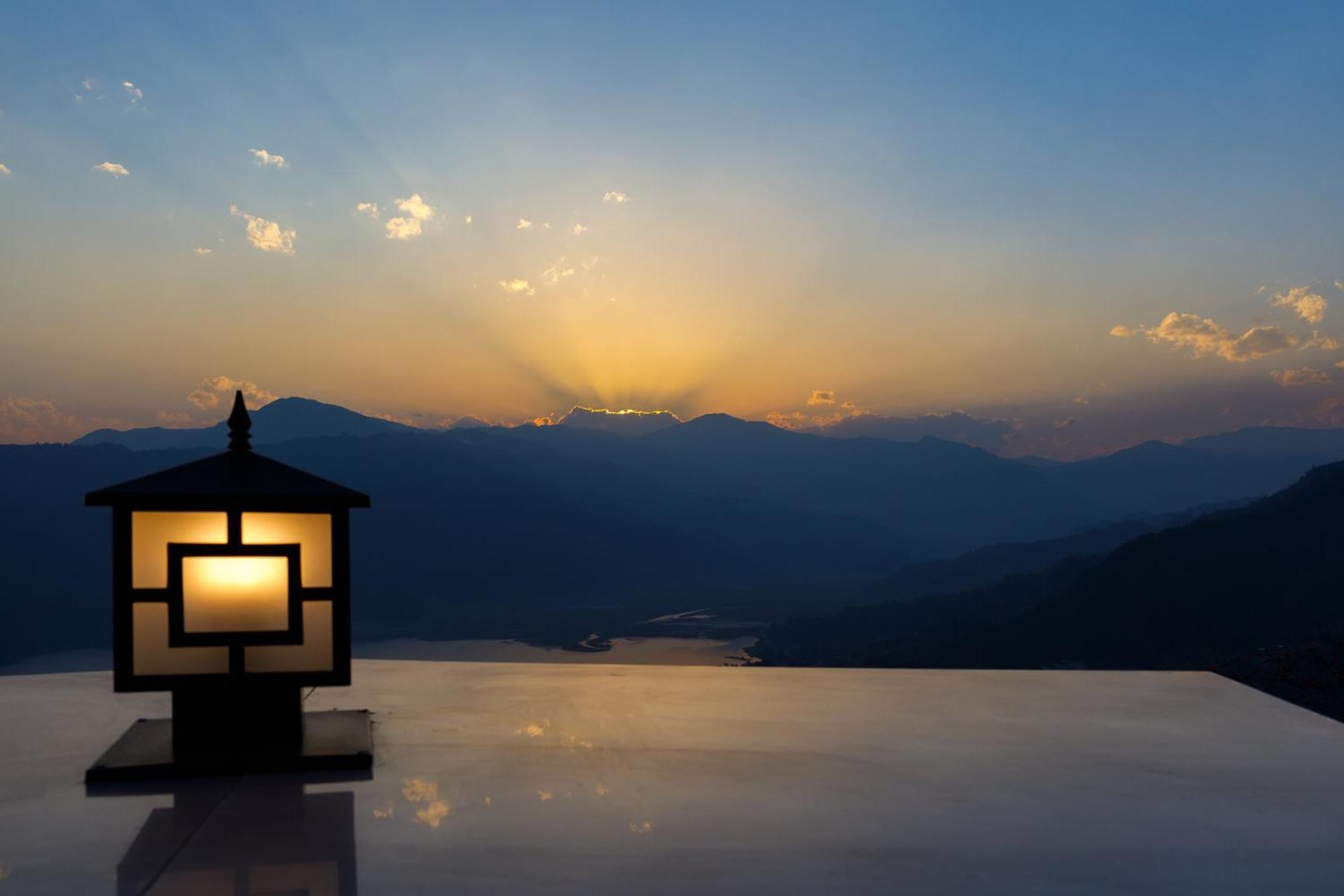 Le Glamour Resort & Wellness Spa Pokhara Exterior foto